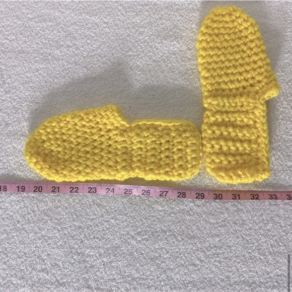 Vintage Handmade Yellow Crochet Knit Slip On Slippers - Picture 9 of 9